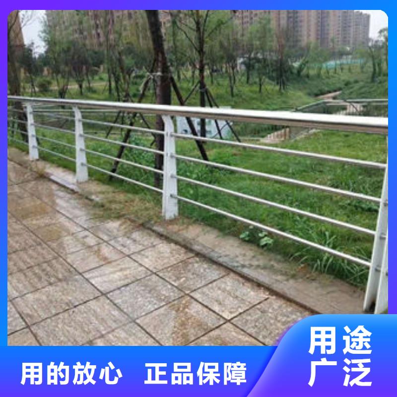 道路防撞護(hù)欄保質(zhì)保量