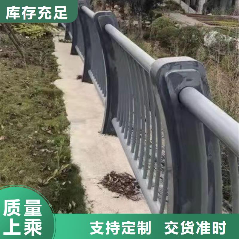 橋梁護欄立柱橋梁防撞護欄實拍展現