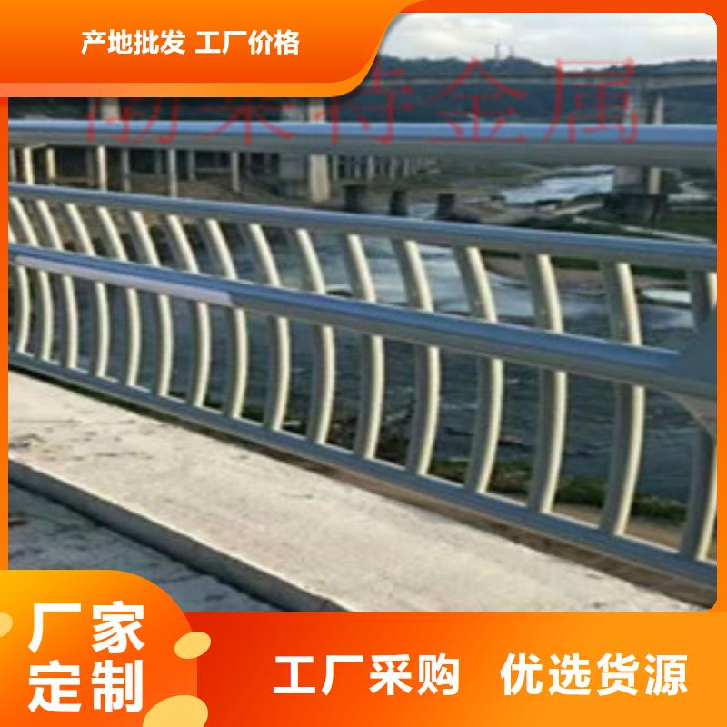 燈光護(hù)欄-護(hù)欄質(zhì)量上乘
