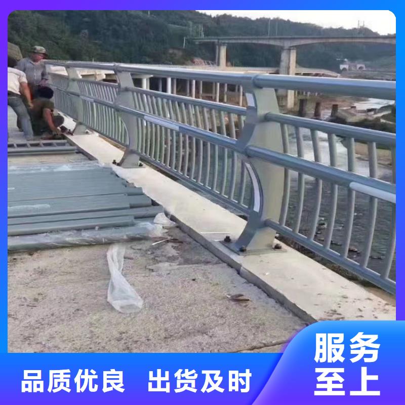 復(fù)合管道路防護(hù)欄安裝省心省力