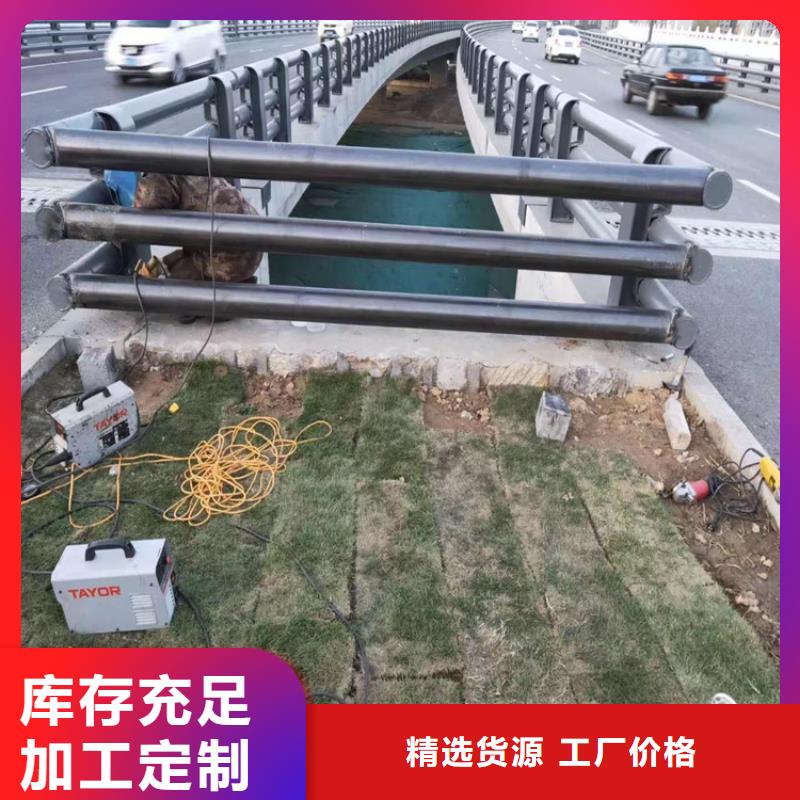 鍍鋅方管道路中間隔離欄造型美觀