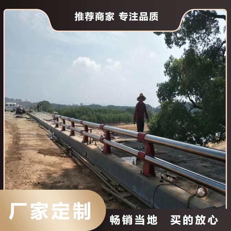 熱鍍鋅橋梁護(hù)欄公路防撞欄質(zhì)量上乘