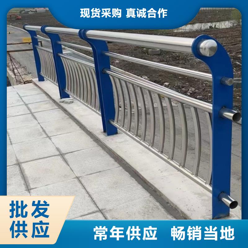 現(xiàn)貨供應(yīng)高速公路護(hù)欄施工機(jī)的廠家