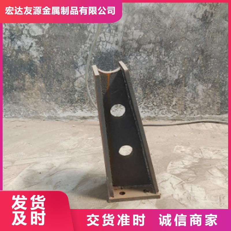 不銹鋼復(fù)合管護(hù)欄鍍鋅靜電噴塑護(hù)欄管實(shí)拍展現(xiàn)