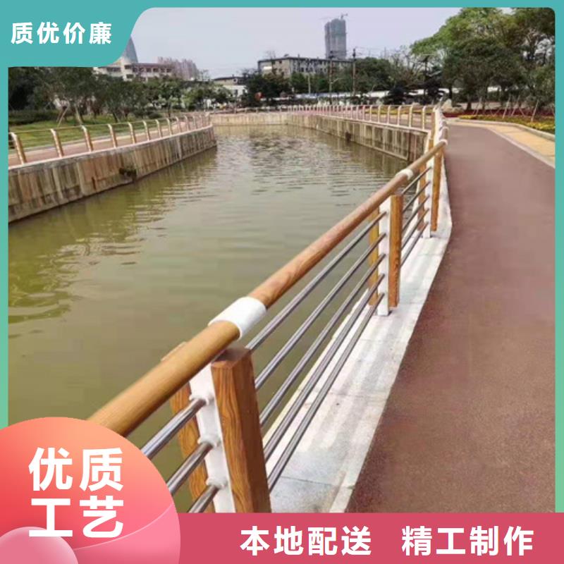 不銹鋼橋梁防撞護(hù)欄河道景觀燈光護(hù)欄不銹鋼碳素復(fù)合管廠家工藝先進(jìn)