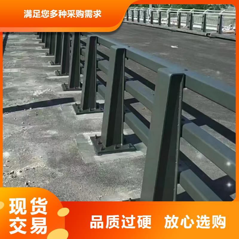 跨河大橋重型護欄安裝很方便