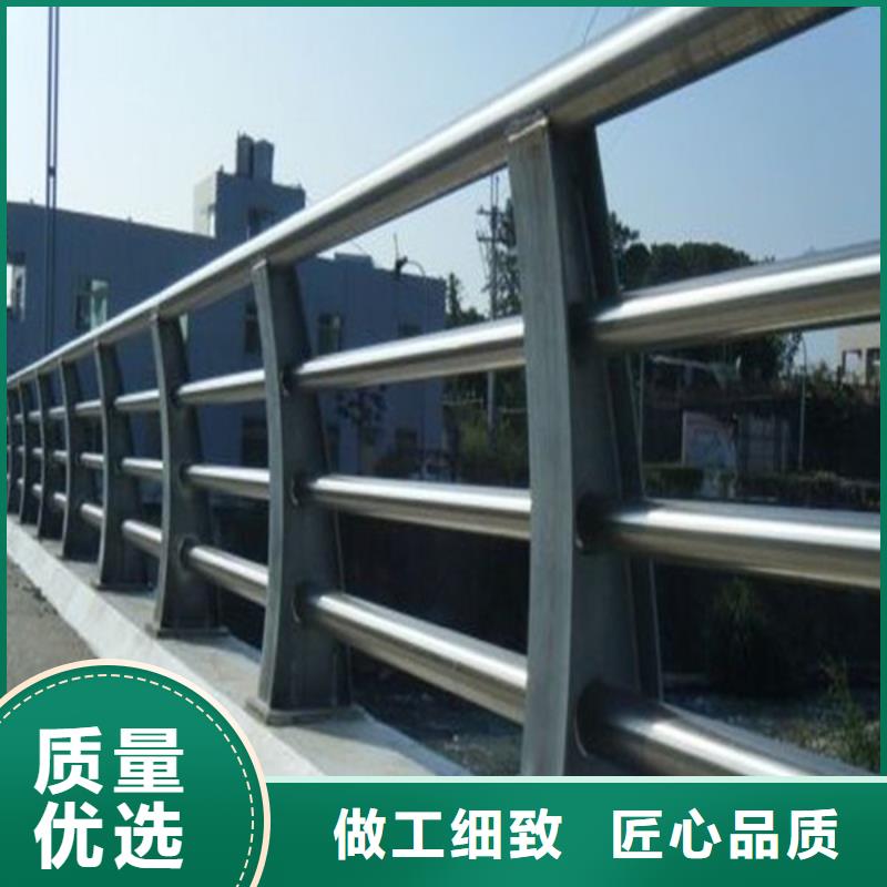 防撞護(hù)欄公路護(hù)欄工廠價(jià)格