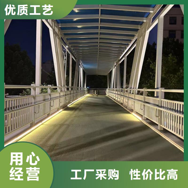 燈光防撞護(hù)欄-燈光防撞護(hù)欄到廠參觀