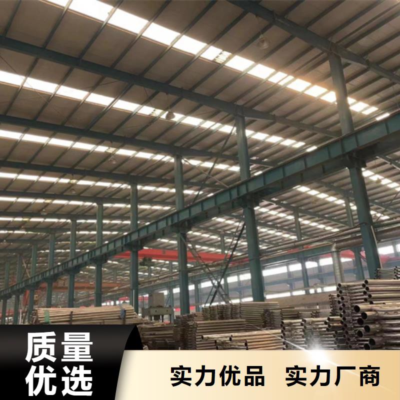 防撞護(hù)欄,燈光護(hù)欄廠家質(zhì)量過(guò)硬