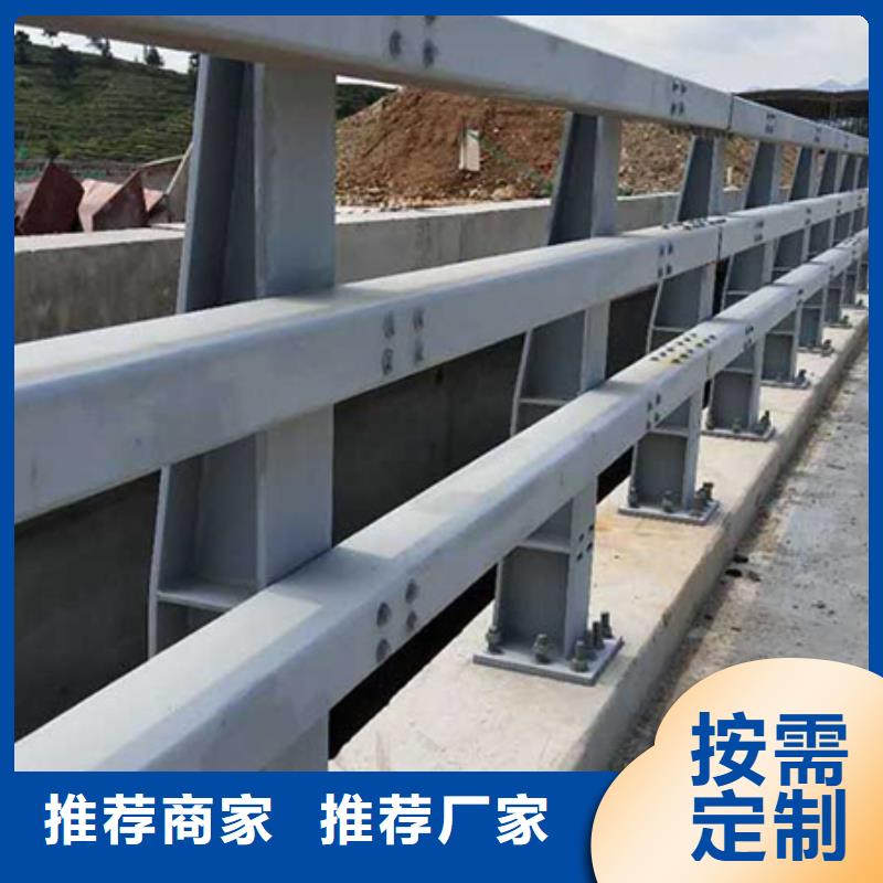 【道路護(hù)欄,防撞護(hù)欄立柱廠家直銷大量現(xiàn)貨】