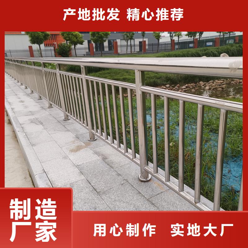 藍(lán)色橋梁防撞護(hù)欄河道鑄鐵護(hù)欄專業(yè)生產(chǎn)廠家