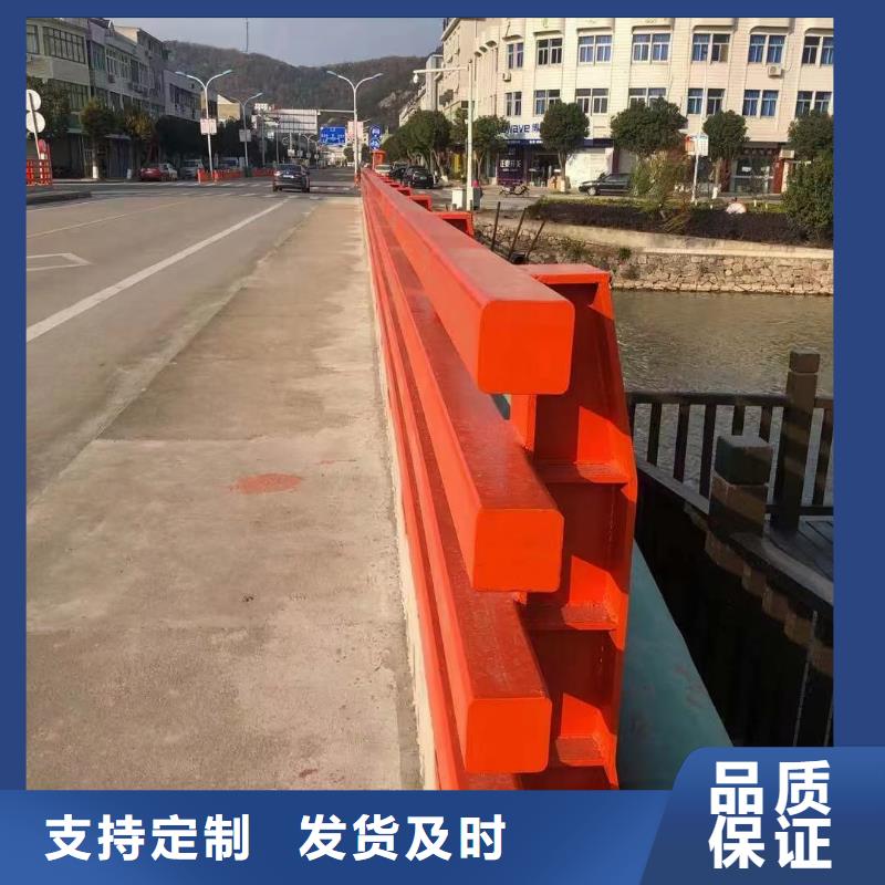 道路護欄河道防撞欄桿嚴(yán)謹(jǐn)工藝