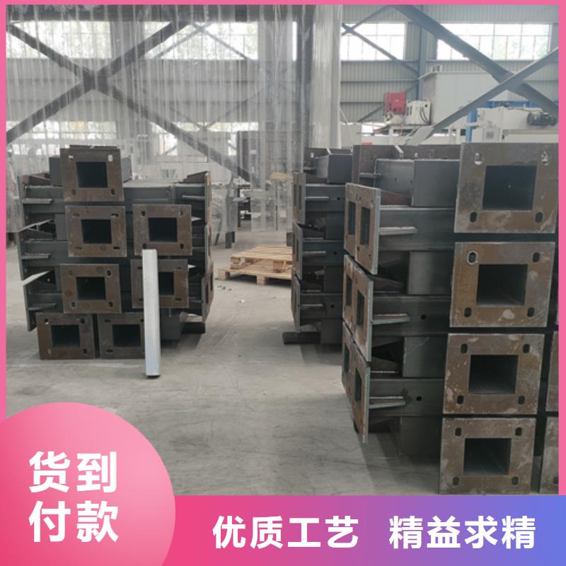 不銹鋼復合管護欄_LED防護欄桿工程施工案例