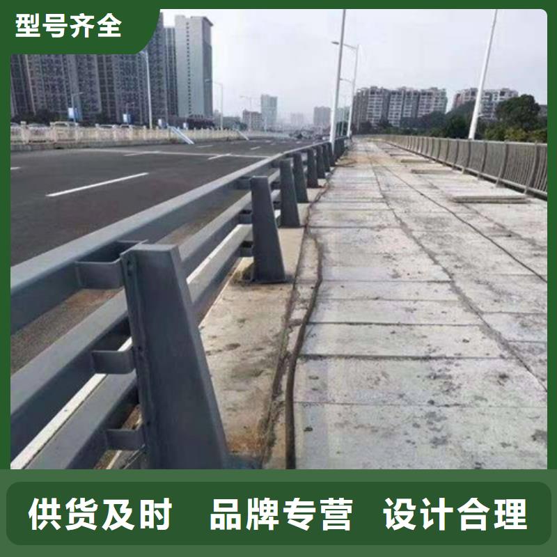 高速公路防撞護欄產品質量優良