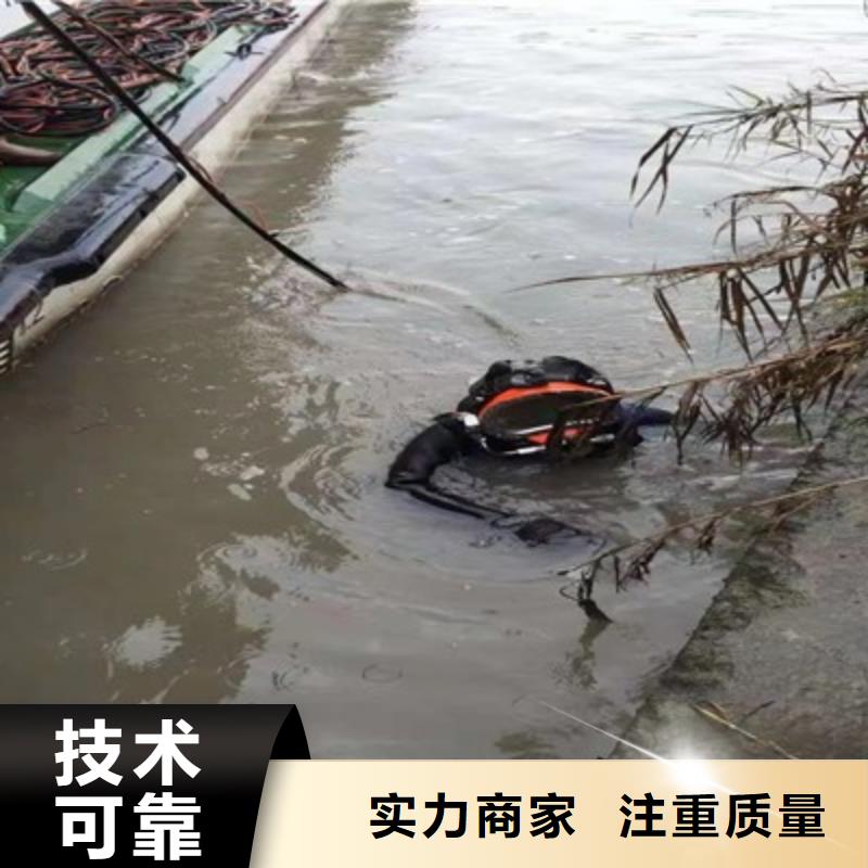 水上浮吊船水下设施建设技术精湛