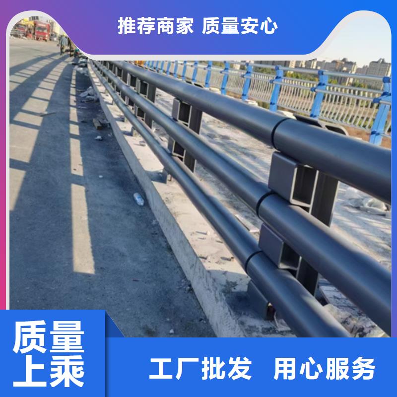 燈光防撞護欄距您較近