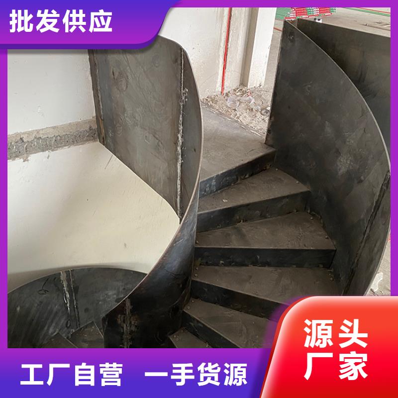 滁州市全椒弧形旋轉螺旋鋼結構樓梯工藝精細