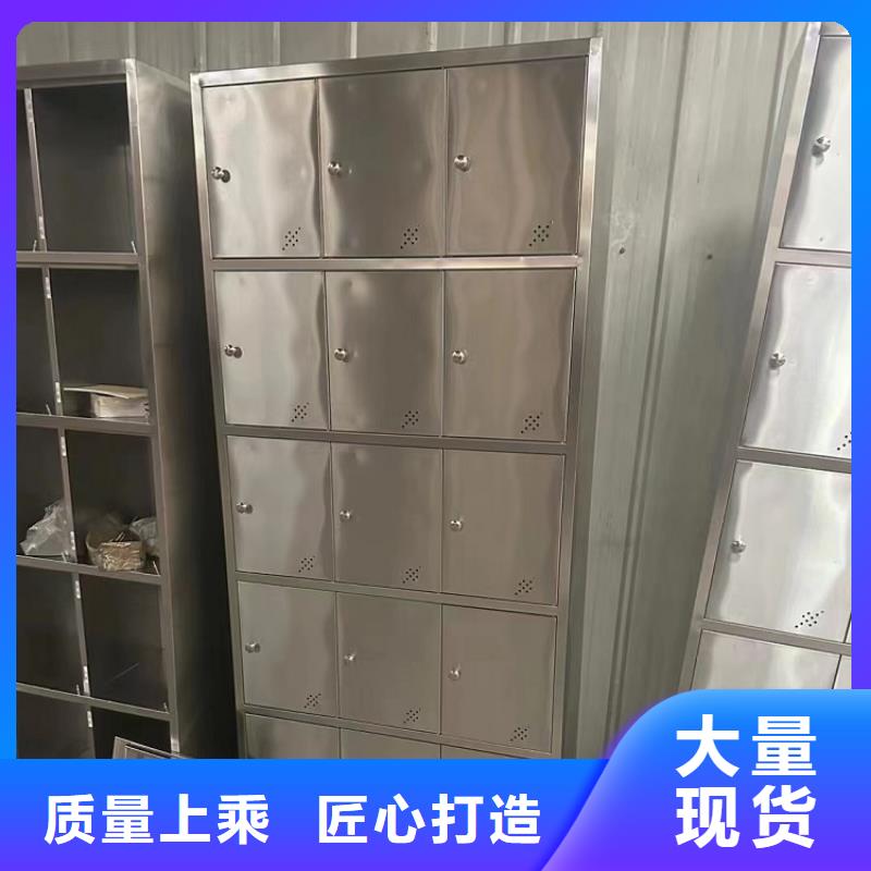 鋼制更衣柜價格工廠車間用