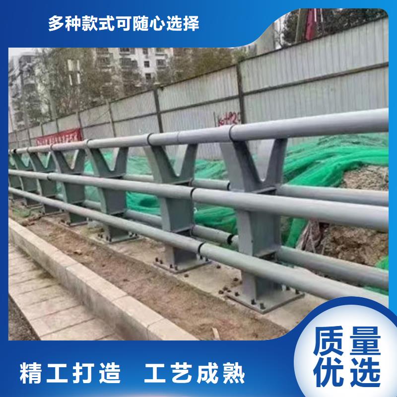 道路隔離護欄真材實料誠信經(jīng)營